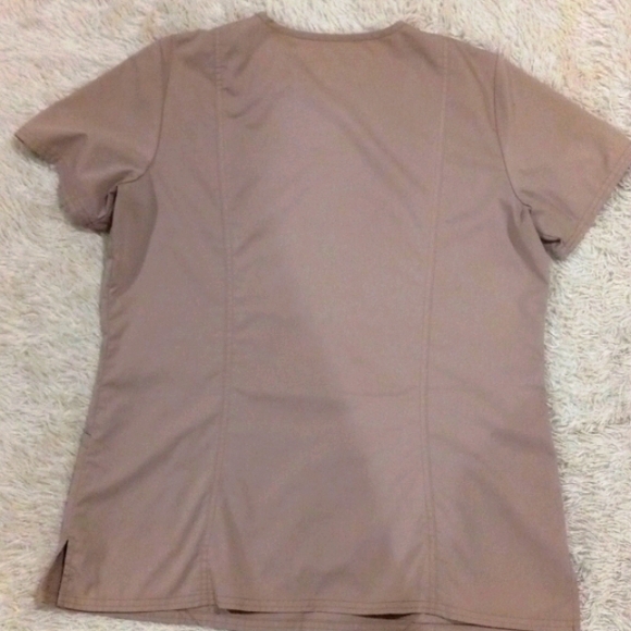 Womens Cherokee workwear scrub top. - Picture 7 of 9